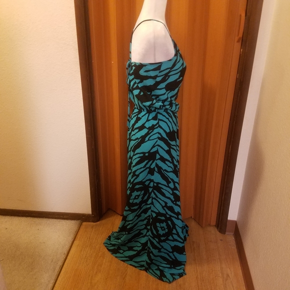 TURQUOISE AND BLACK MAXI DRESS - Picture 5 of 6